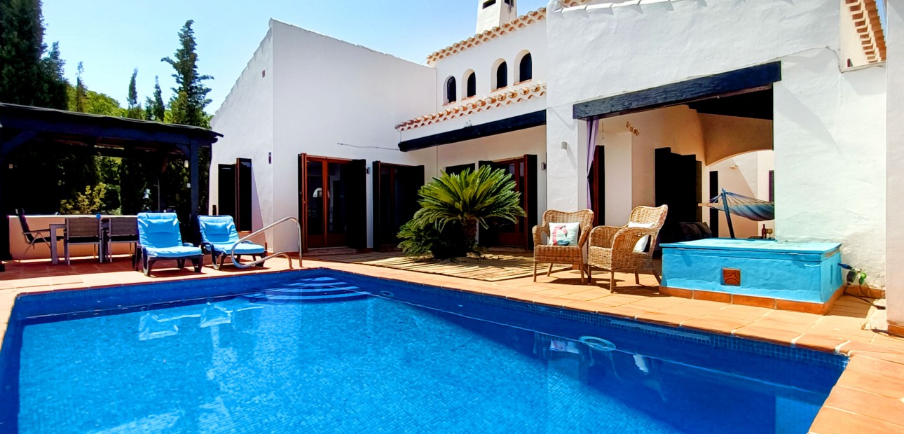 Sale - Detached Villa -
El Valle Golf Resort - El Valle Golf Resort - Centre
