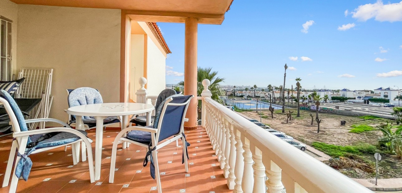 Sale - Apartment / flat -
Orihuela Costa - Los Altos