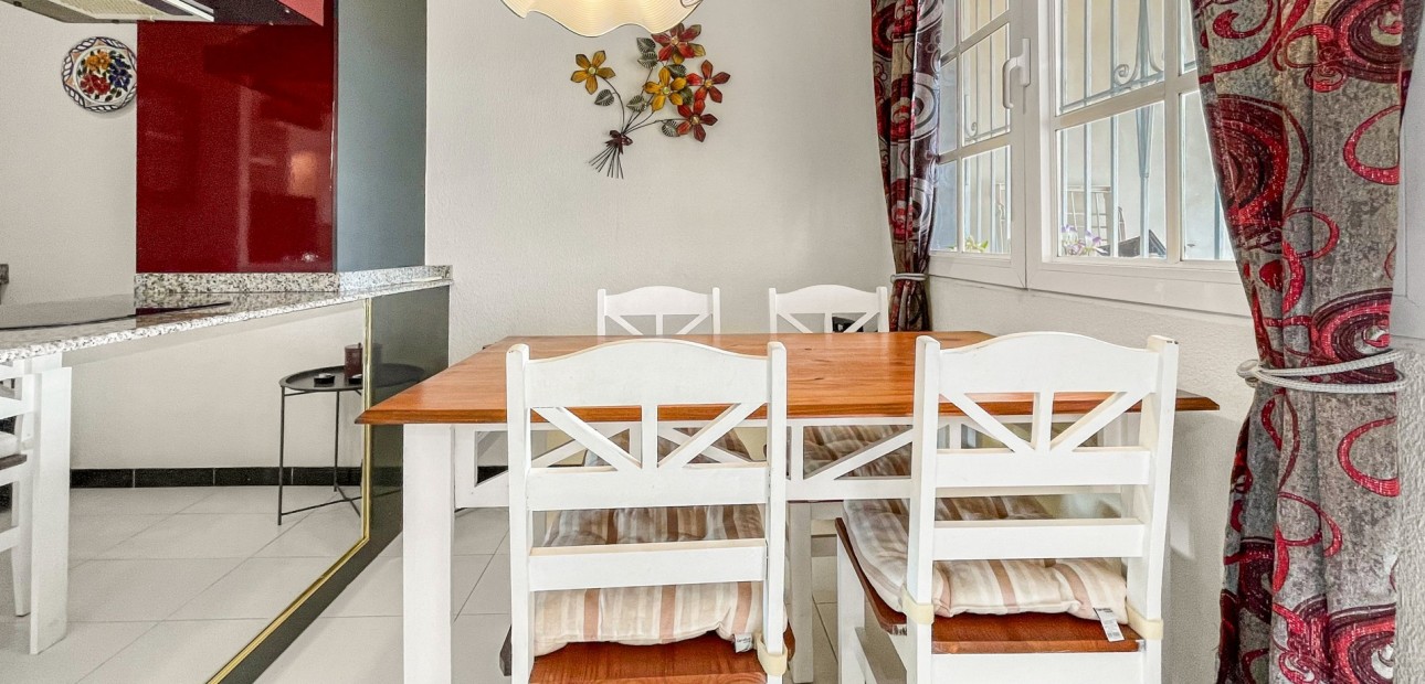 Sale - Apartment / flat -
Orihuela Costa - Los Altos