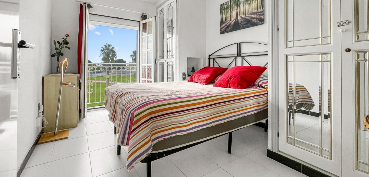 Sale - Apartment / flat -
Orihuela Costa - Los Altos