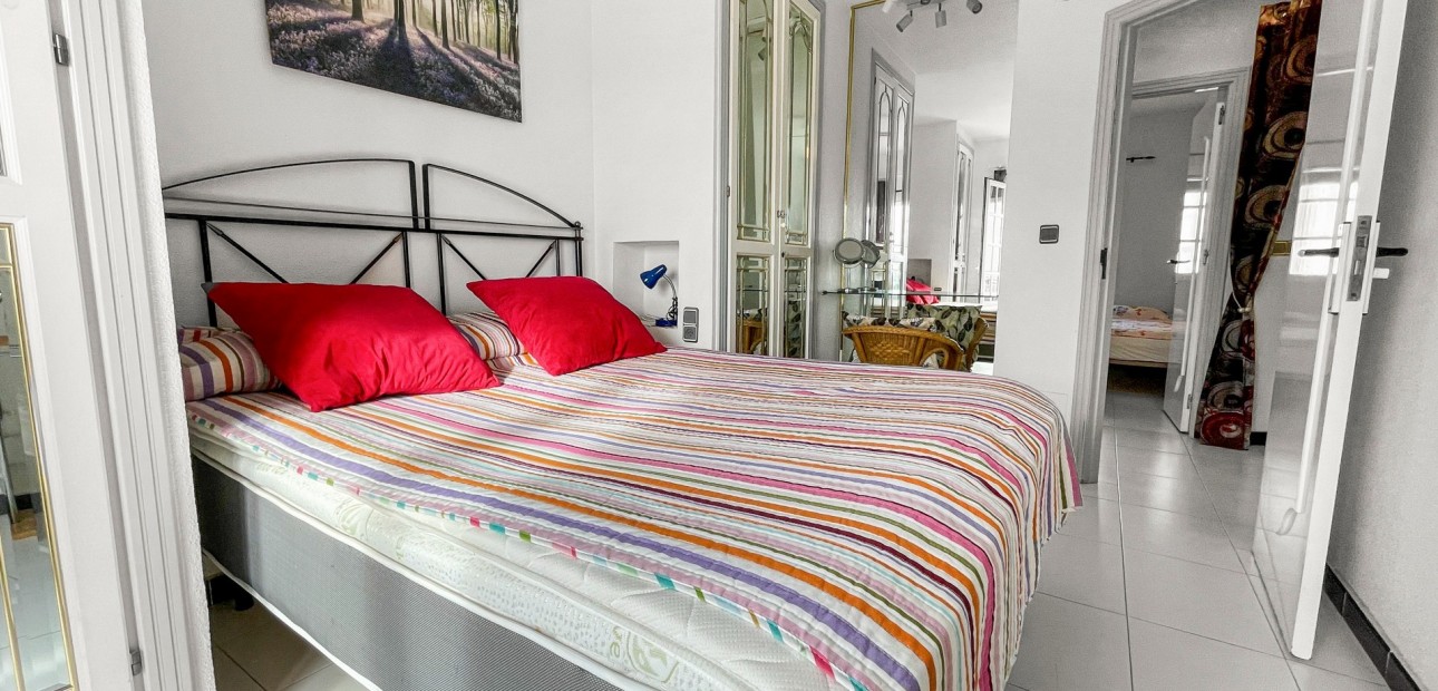 Sale - Apartment / flat -
Orihuela Costa - Los Altos
