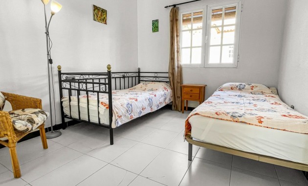 Sale - Apartment / flat -
Orihuela Costa - Los Altos