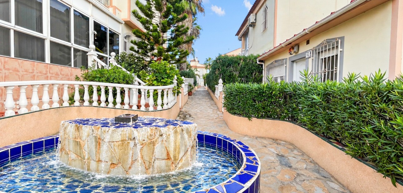 Sale - Apartment / flat -
Orihuela Costa - Los Altos