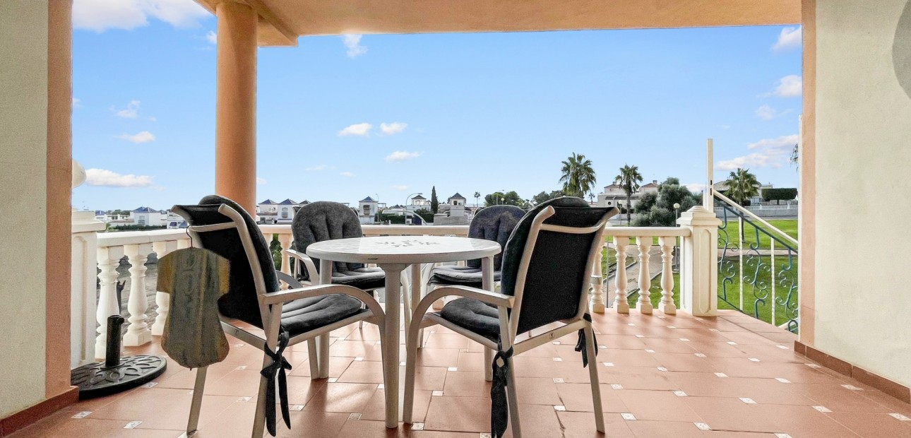 Sale - Apartment / flat -
Orihuela Costa - Los Altos