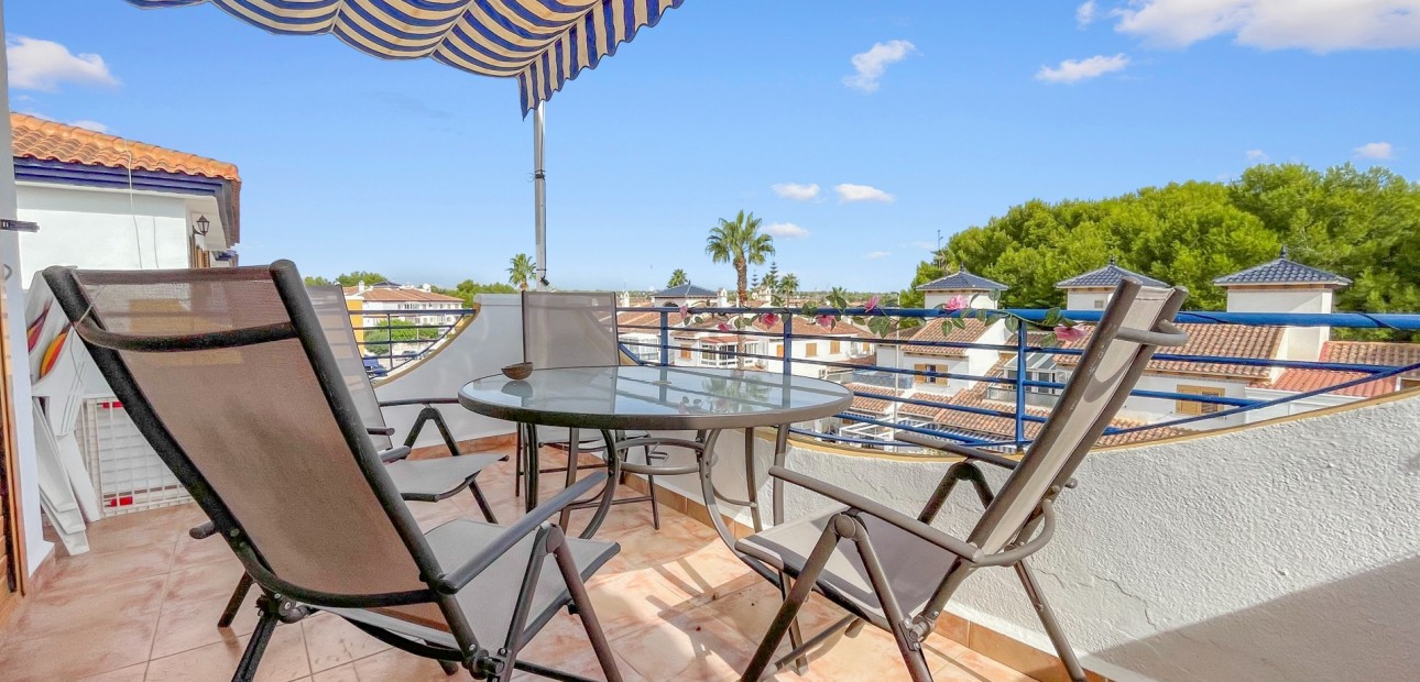 Sale - Apartment / flat -
Orihuela Costa - Mil Palmeras