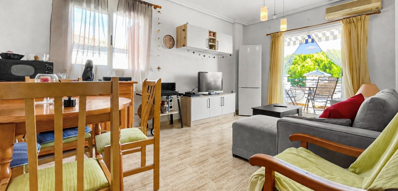 Sale - Apartment / flat -
Orihuela Costa - Mil Palmeras