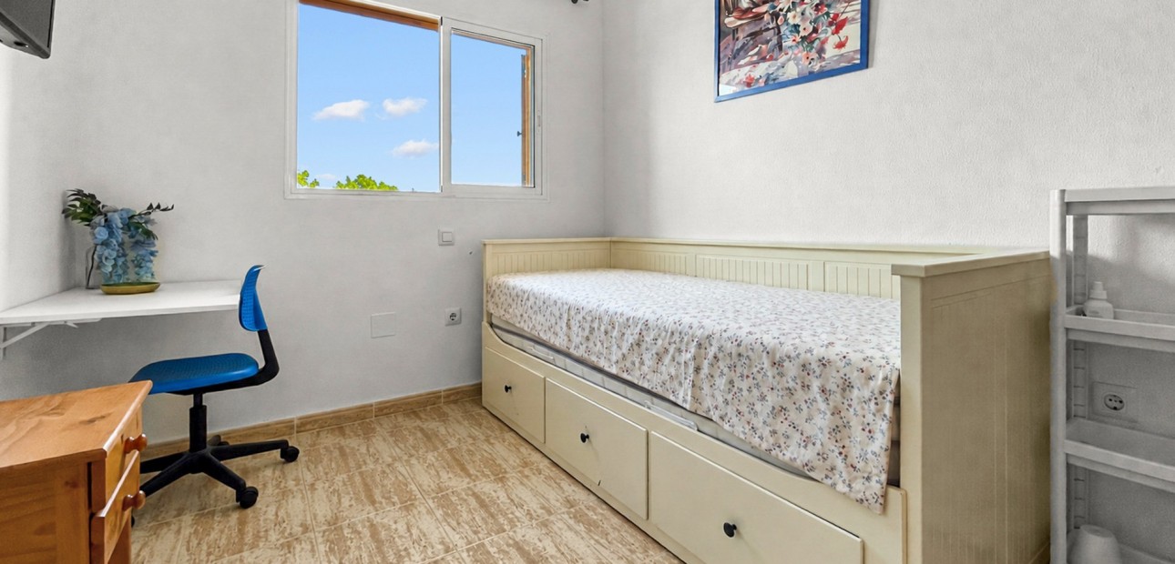 Sale - Apartment / flat -
Orihuela Costa - Mil Palmeras