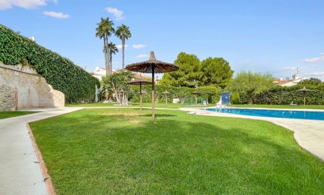 Sale - Apartment / flat -
Orihuela Costa - Mil Palmeras