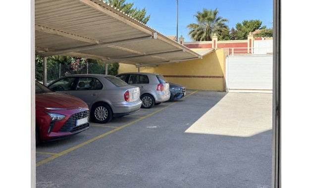 Sale - Apartment / flat -
Torrevieja - Torrevieja - Centre