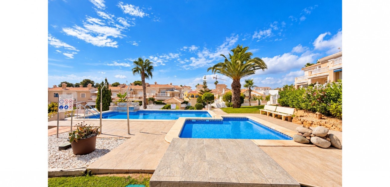 Sale - Townhouse -
Ciudad Quesada - La Fiesta