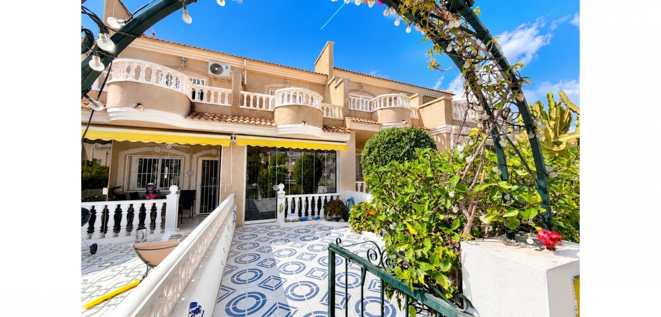 Sale - Townhouse -
Ciudad Quesada - La Fiesta
