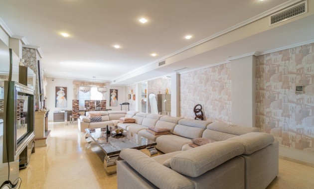 Sale - Villa -
Torrevieja - Torre la mata