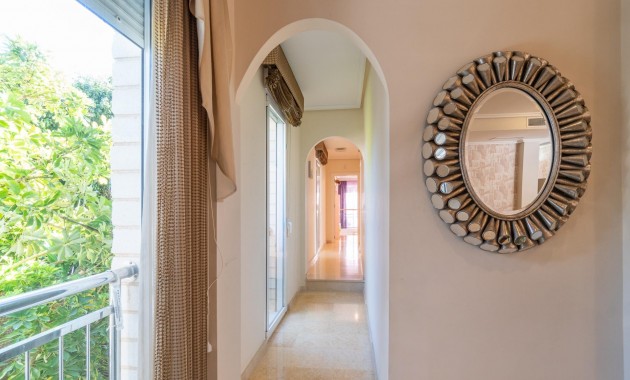 Sale - Villa -
Torrevieja - Torre la mata