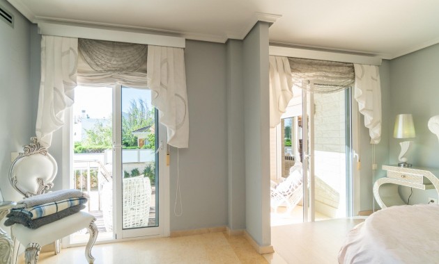 Sale - Villa -
Torrevieja - Torre la mata