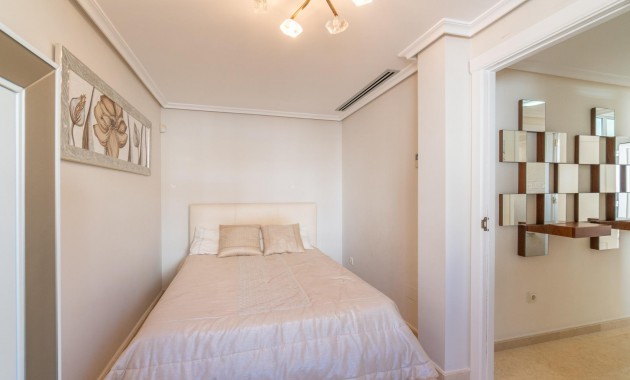 Sale - Villa -
Torrevieja - Torre la mata