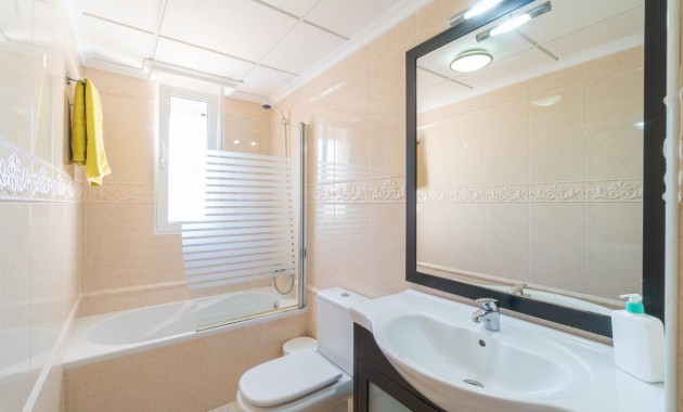 Sale - Villa -
Torrevieja - Torre la mata