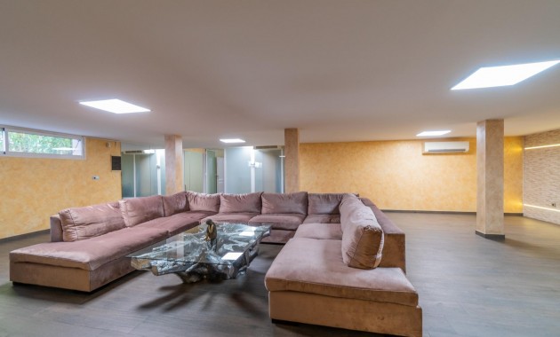 Sale - Villa -
Torrevieja - Torre la mata