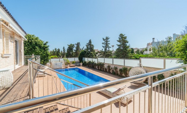 Sale - Villa -
Torrevieja - Torre la mata
