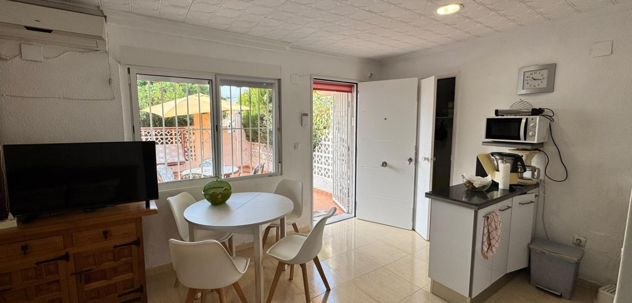 Sale - Bungalow -
Torrevieja - El limonar