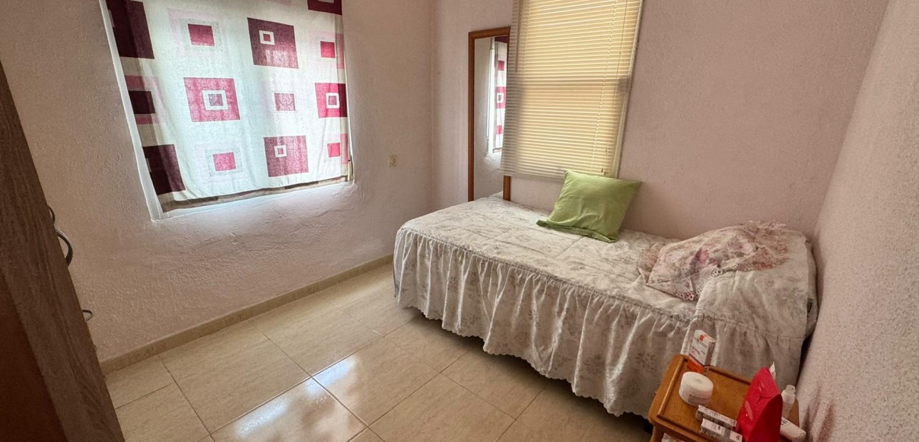 Sale - Bungalow -
Torrevieja - El limonar