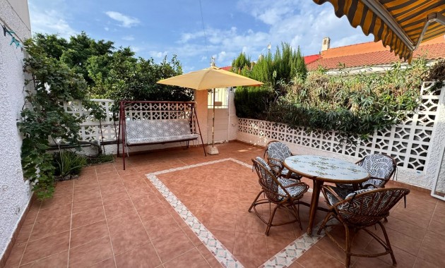 Sale - Bungalow -
Torrevieja - El limonar