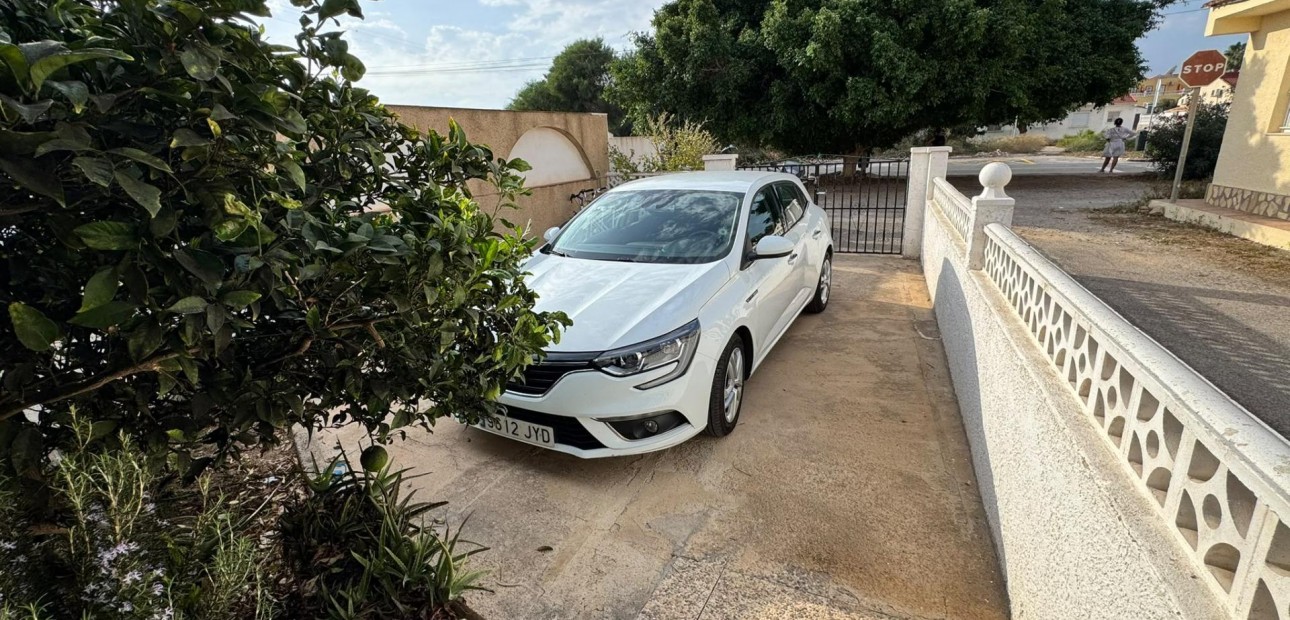 Sale - Bungalow -
Torrevieja - El limonar