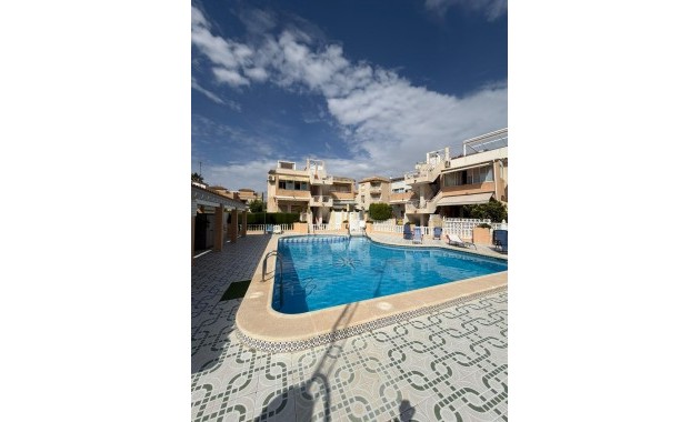 Sale - Apartment / flat -
Torrevieja - Los Frutales