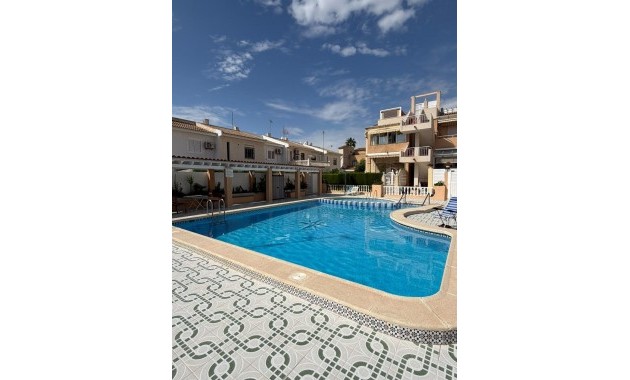 Sale - Apartment / flat -
Torrevieja - Los Frutales