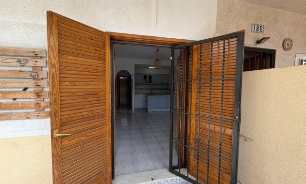 Sale - Apartment / flat -
Torrevieja - Los Frutales