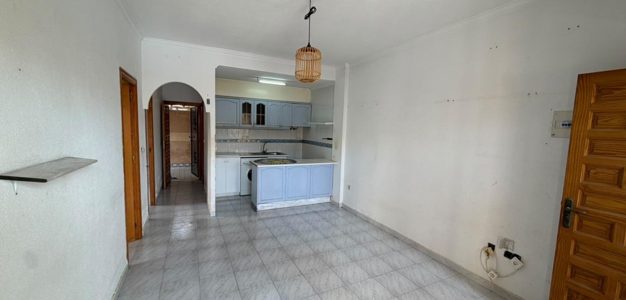 Sale - Apartment / flat -
Torrevieja - Los Frutales