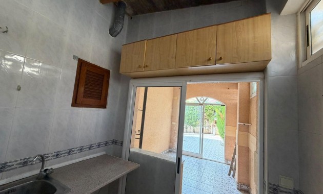 Sale - Apartment / flat -
Torrevieja - Los Frutales