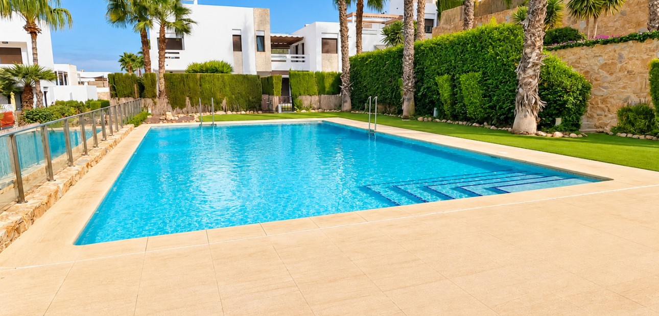 Sale - Apartment / flat -
Algorfa - La Finca Golf Resort