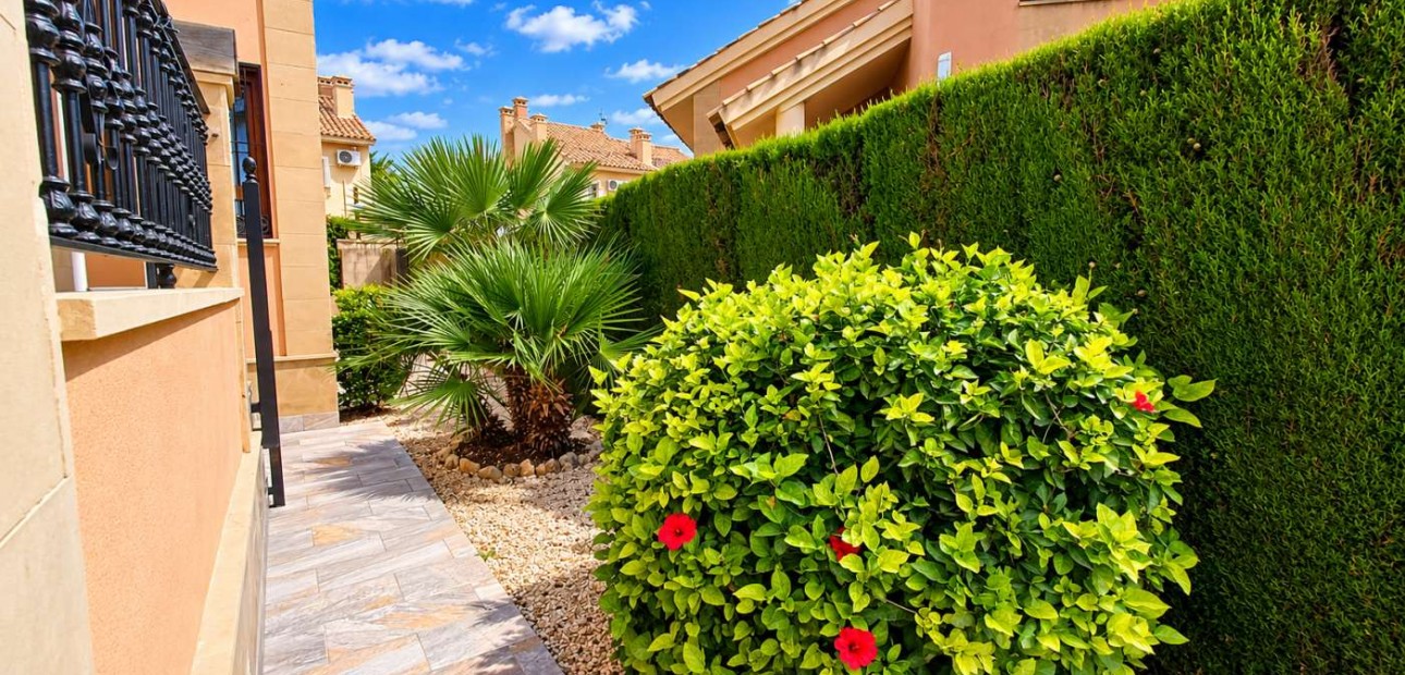 Sale - Detached Villa -
Algorfa - La Finca Golf Resort