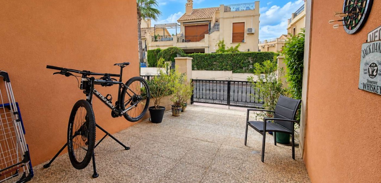 Sale - Detached Villa -
Algorfa - La Finca Golf Resort