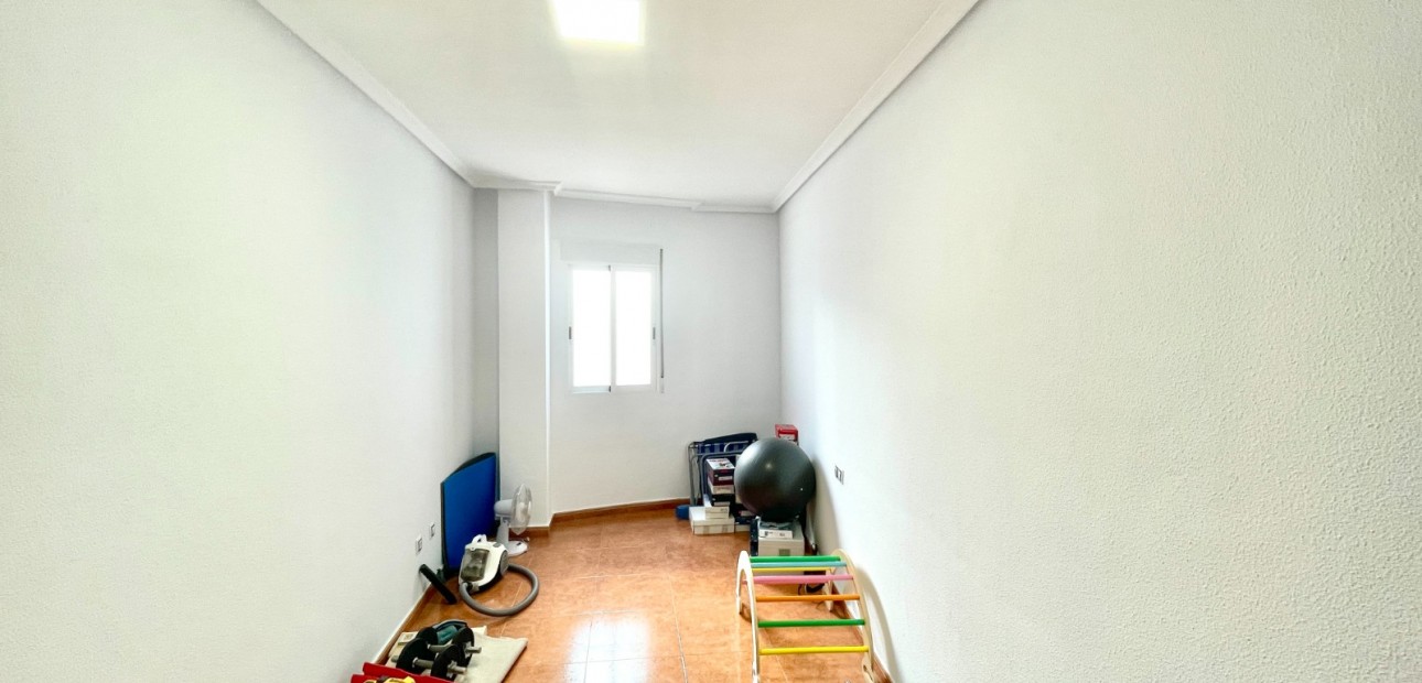 Sale - Apartment / flat -
Catral - pueblo
