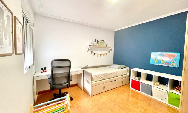 Sale - Apartment / flat -
Catral - pueblo