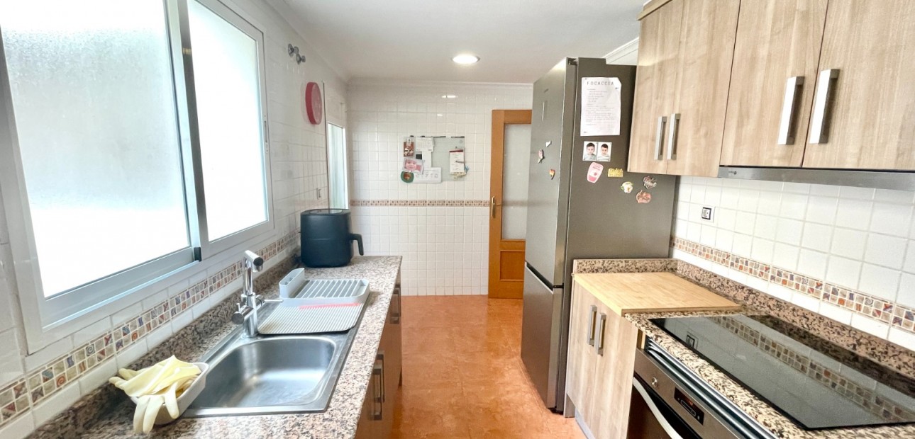 Sale - Apartment / flat -
Catral - pueblo