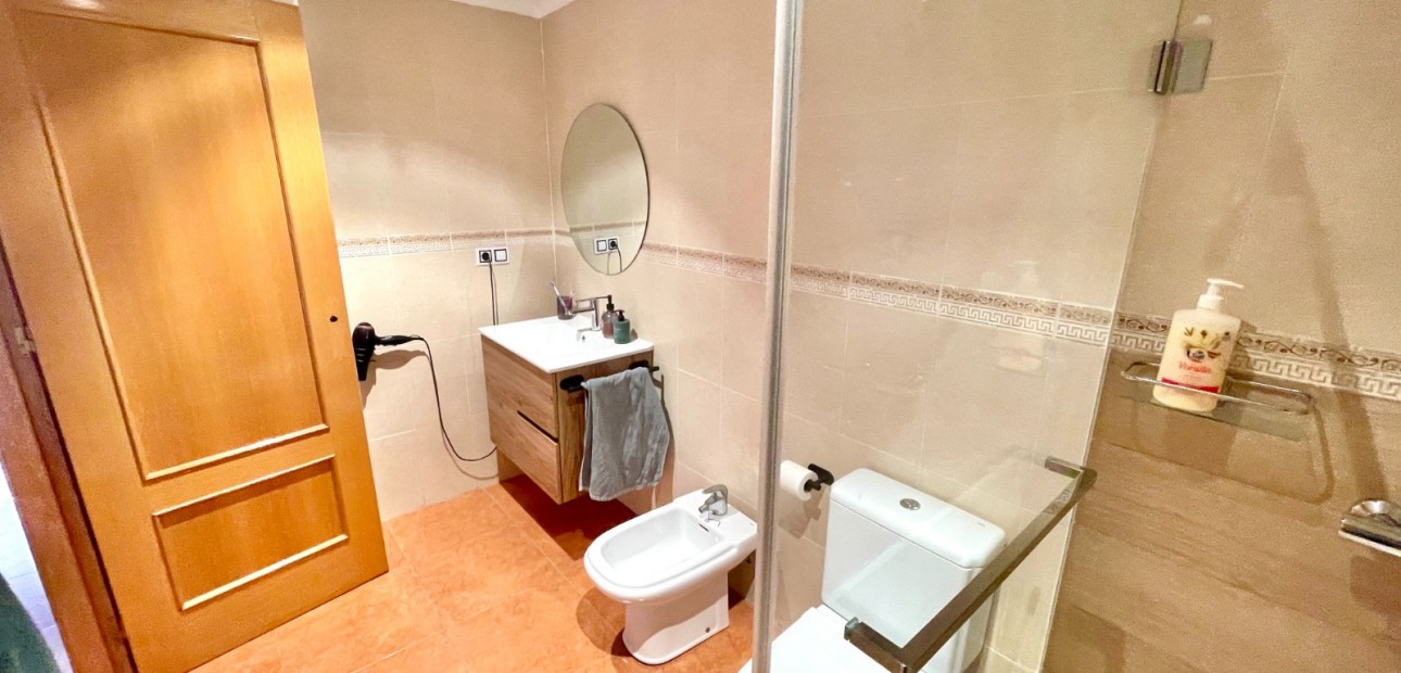 Sale - Apartment / flat -
Catral - pueblo