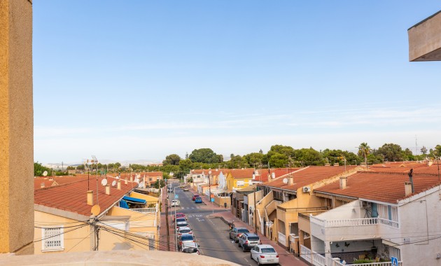Sale - Apartment / flat -
Torrevieja - Torrevieja - Centre