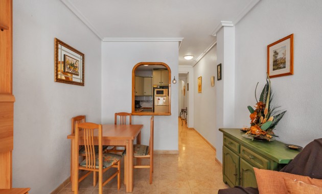Sale - Apartment / flat -
Torrevieja - Torrevieja - Centre