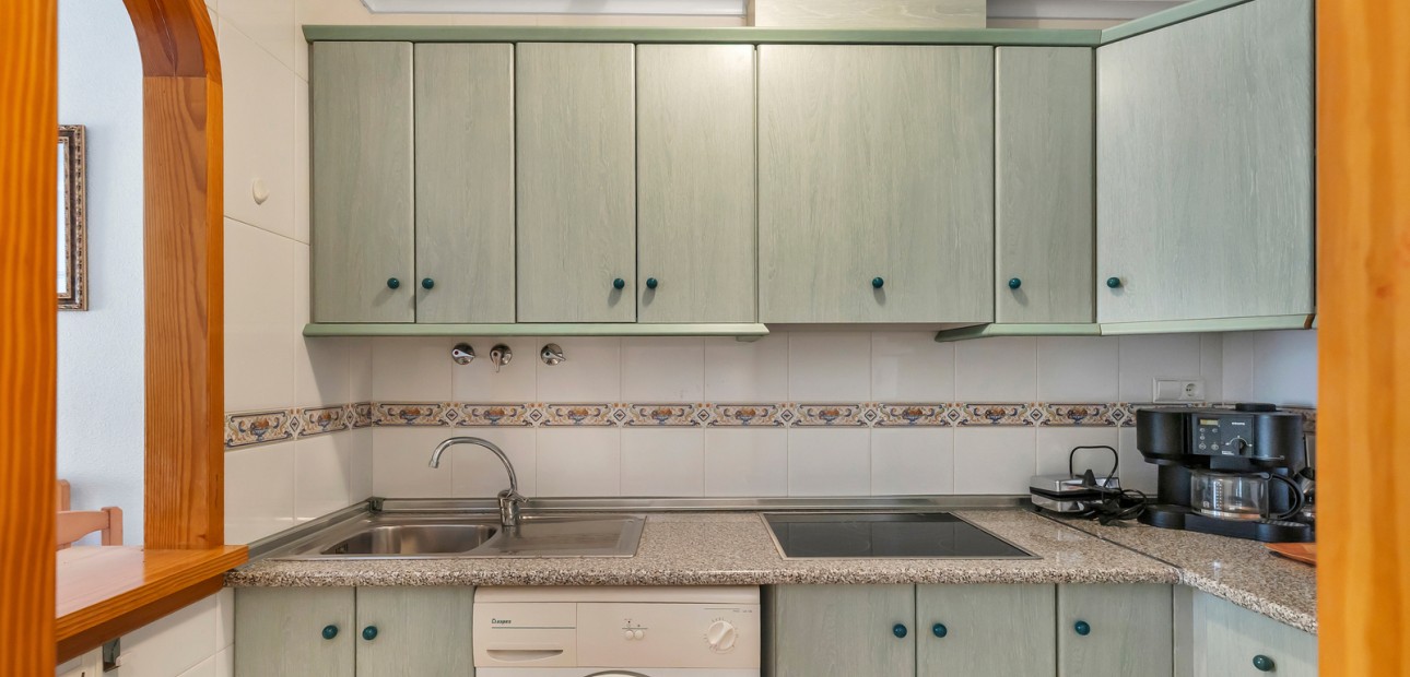 Sale - Apartment / flat -
Torrevieja - Torrevieja - Centre