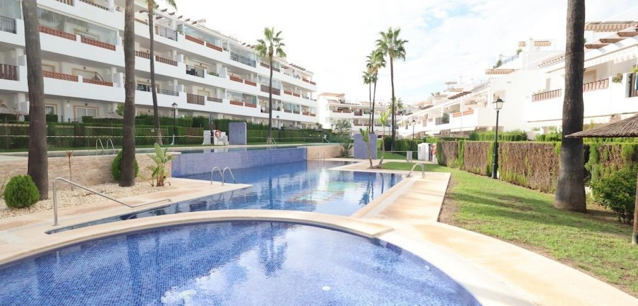 Sale - Apartment / flat -
Orihuela Costa - Villamartín-Las Filipinas
