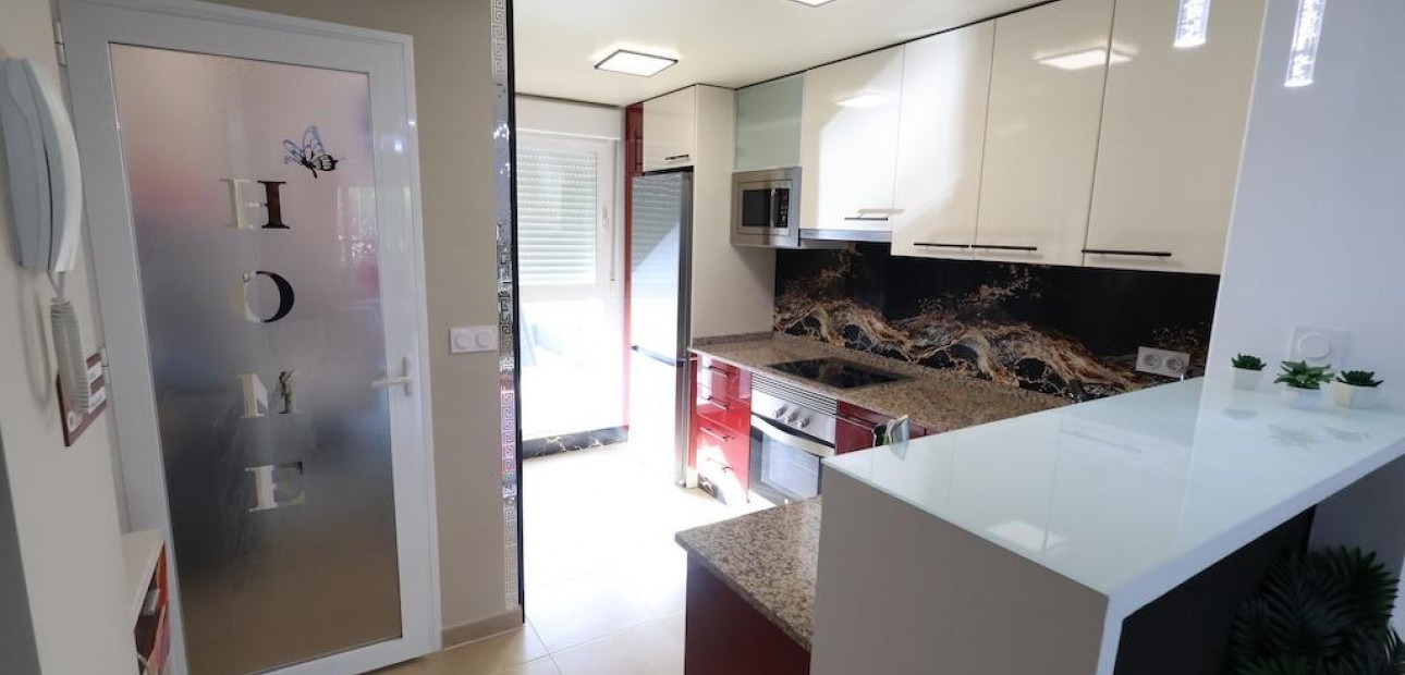 Sale - Apartment / flat -
Orihuela Costa - Villamartín-Las Filipinas