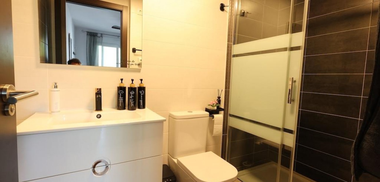 Sale - Apartment / flat -
Orihuela Costa - Villamartín-Las Filipinas