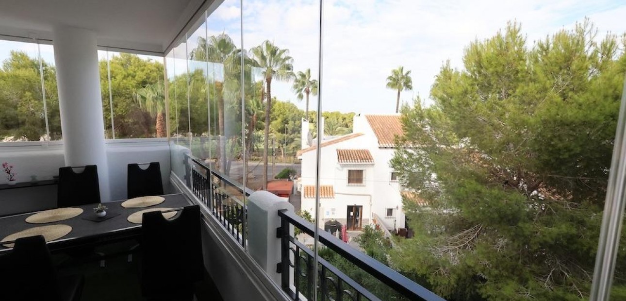Sale - Apartment / flat -
Orihuela Costa - Villamartín-Las Filipinas