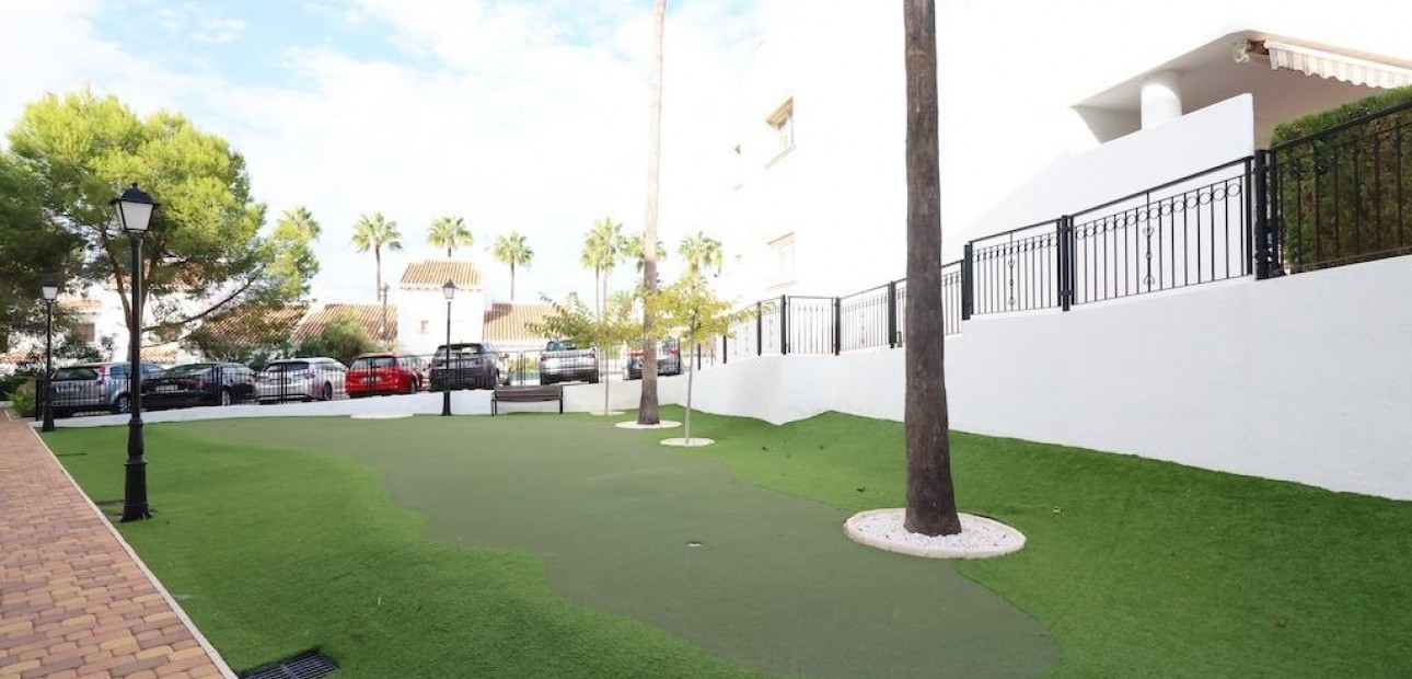 Sale - Apartment / flat -
Orihuela Costa - Villamartín-Las Filipinas