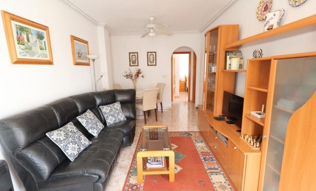 Sale - Bungalow -
Orihuela Costa - La Zenia