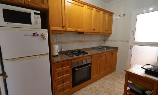 Sale - Bungalow -
Orihuela Costa - La Zenia