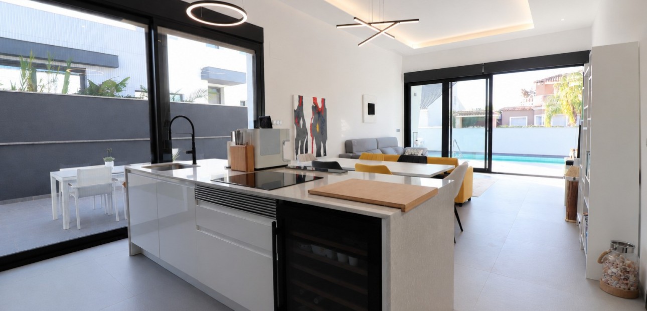 Sale - Detached Villa -
Formentera del Segura - Fincas de La Vega