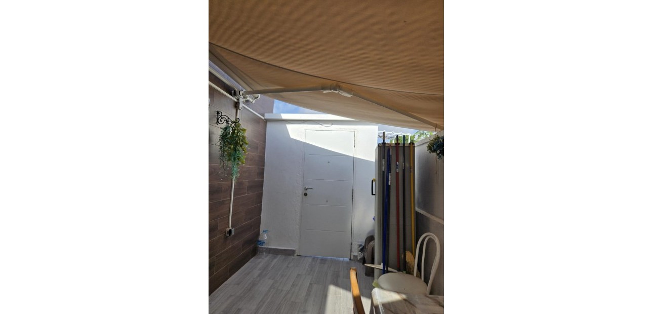 Sale - Bungalow -
Torrevieja - Los Balcones - Los Altos del Edén
